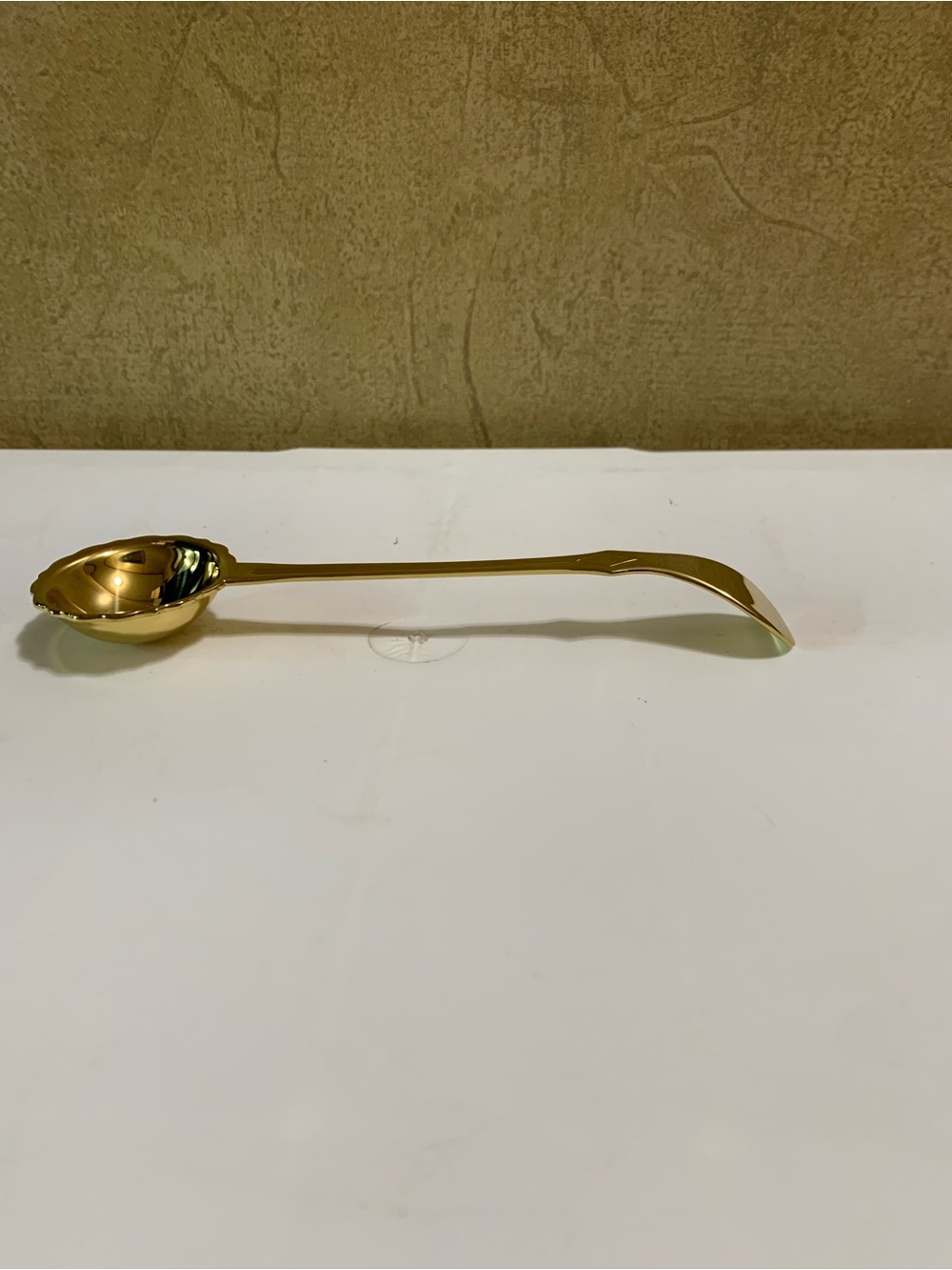 PARTYLITE Chateau Gold tone Candle Snuffer P7018 NEW in Box - Picture 4 of 8